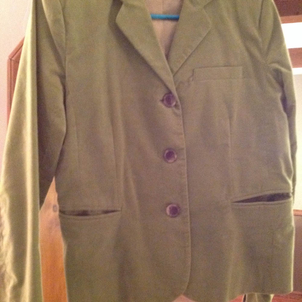 Green jacket perfect for holiday